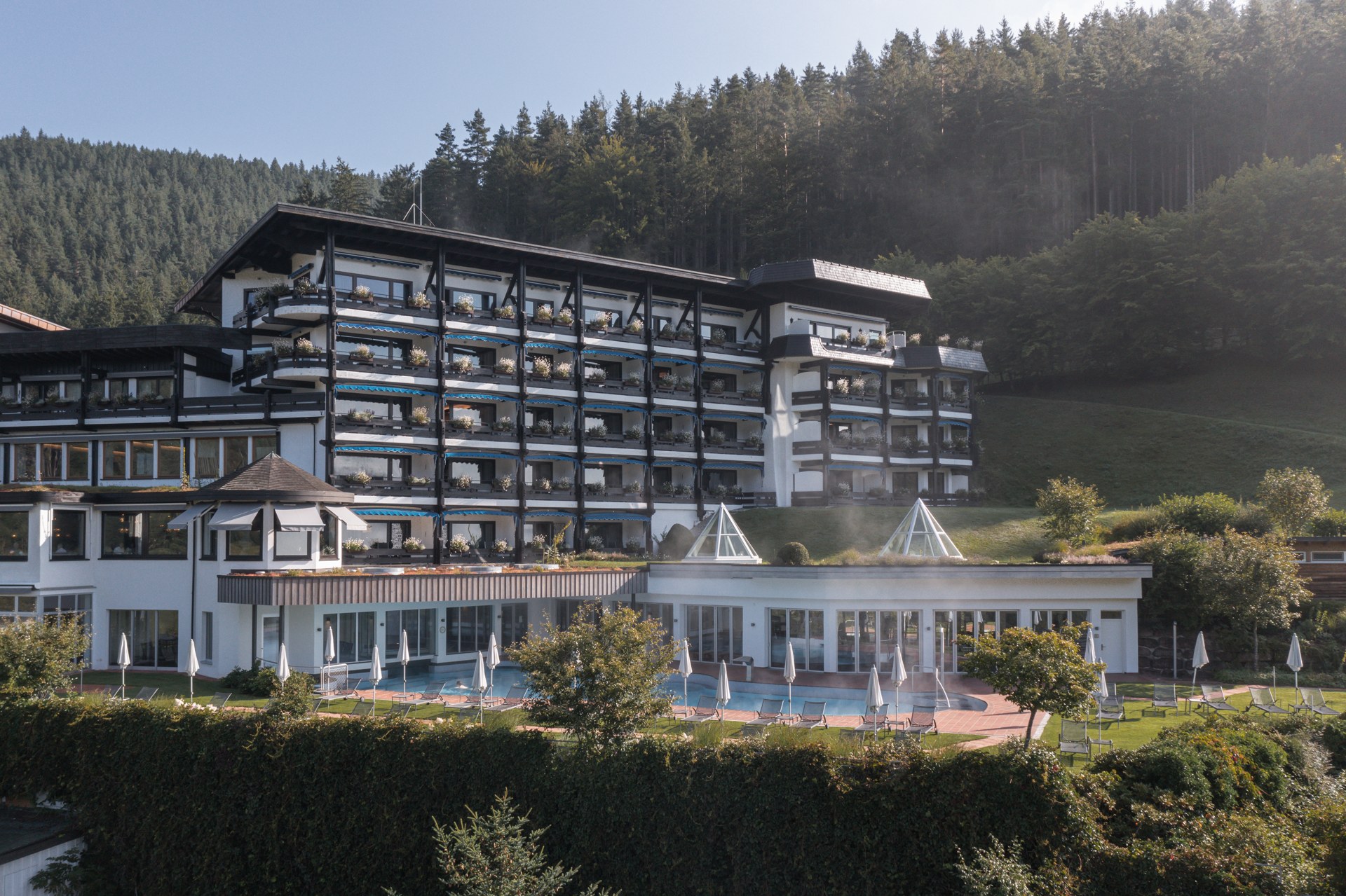 Hotel Traube Tonbach in Baiersbronn — Haupthaus im Schwarzwald